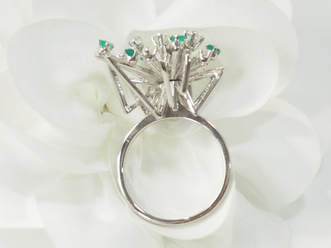 Bague 58 Bague en or blanc, émeraudes et diamants 58 Facettes 33303