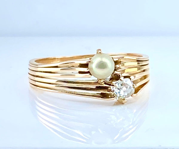 Ringa Toi & Moi i gult guld, diamant och pärla omkring 1900