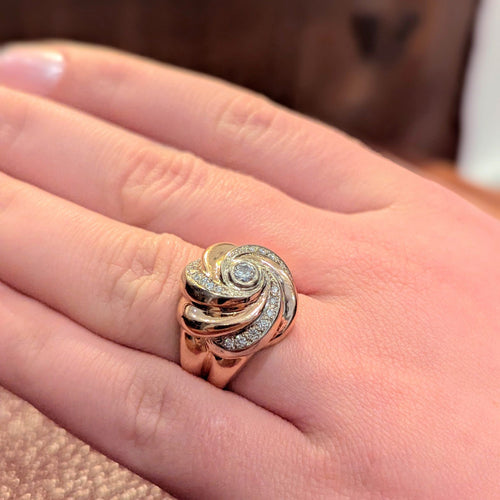 Bague 54 Bague Tourbillon 2 ors et diamants 58 Facettes 32272