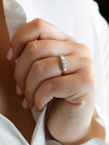 Bague 54 Bague jarretière Art Deco diamants 58 Facettes 1163.7