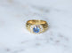 Bague 53 Bague jonc godronnée saphir de Ceylan et diamants en or jaune 18k 58 Facettes