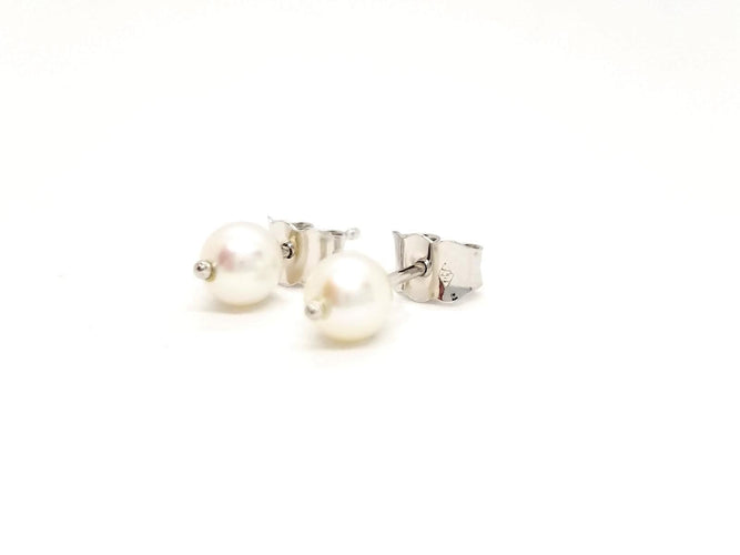 Boucles d'oreilles Boucles d'oreilles Puces Or blanc Perle 58 Facettes 812401CD