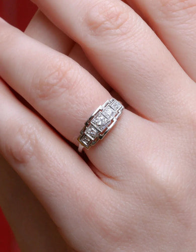 Bague 54 Bague jarretière Art-Déco avec diamants 58 Facettes J29