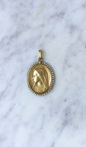 Pendentif Médaille Vierge or et perles fines 58 Facettes