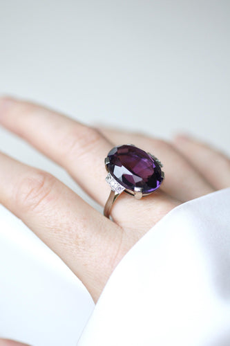 Bague 62 Bague Art Déco améthyste ovale et diamants en or blanc 18k et platine 58 Facettes