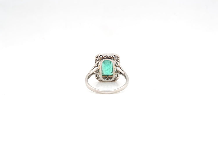 Bague 53 Bague rectangle Or jaune Platine Emeraude Diamants 58 Facettes 24221 / 24039