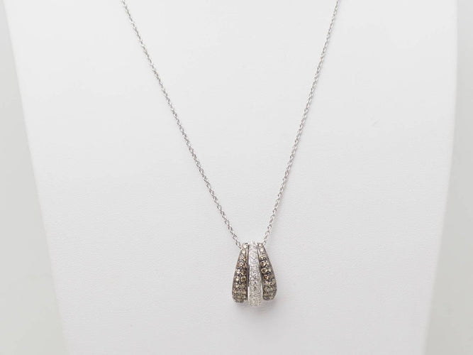 Collier Collier pendentif en or blanc et diamants 58 Facettes 29193