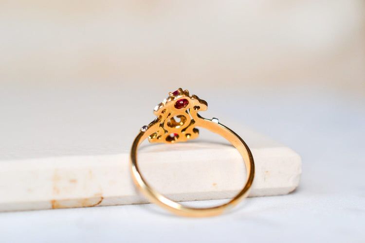 Bague 53.5 Bague fleuron Rubis Diamants 58 Facettes 3735