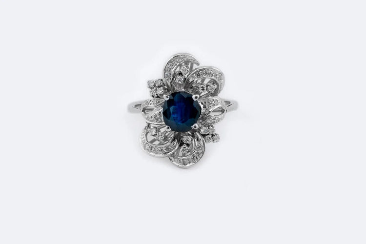 Bague 53 / 13 Bague bouquet en or blanc, diamants et saphir 58 Facettes ANL168