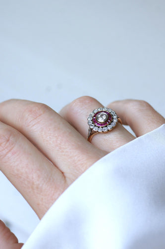 Bague 53 Bague Cible Belle Epoque Diamants et Rubis Calibrés 58 Facettes