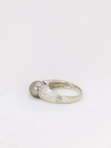 Bague 51 Bague vintage en or blanc, perle de Tahiti et diamants 58 Facettes J137