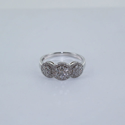 Bague Bague "trilogie" Or blanc Diamants 58 Facettes