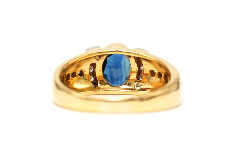 Bague 56 Bague contemporaine en or jaune 18 carats sertie d'un saphir et de diamants 58 Facettes B733