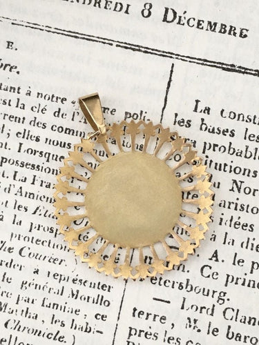 Pendentif Emile MONIER - RARE Médaille ronde or jaune et or rose 58 Facettes