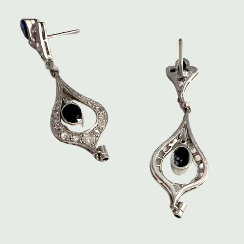Boucles d'oreilles BOUCLES D'OREILLES EN PLATINE 950 KT AVEC DIAMANTS ET SAPHIRS 58 Facettes Q949A