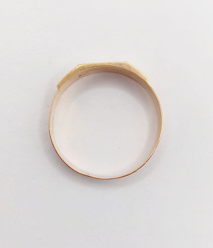 Bague 61.5 Bague chevalière victorienne en or rose 18k décorée d’émail et de fleurs 58 Facettes A06459