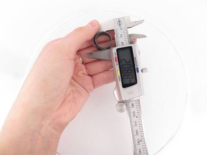 Bague 51 bague MAUBOUSSIN etoile du demon ceramique t51 or blanc 18k diamants 58 Facettes 266204