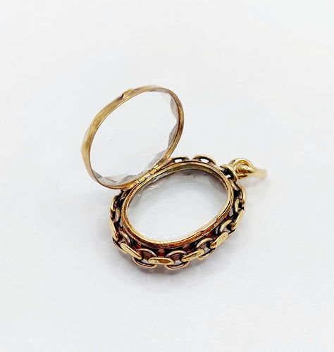 Pendentif Pendentif porte-photo reliquaire en or 18k et cristal de roche facetté 58 Facettes A06558