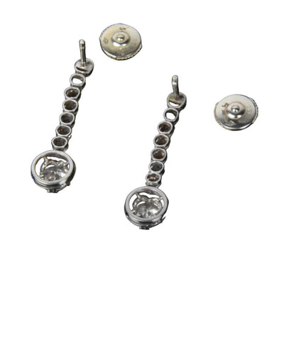 Boucles d'oreilles Boucles d’oreilles pendantes en or blanc et platine serties de diamants 58 Facettes