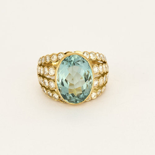 Bague 46 Bague vintage en or jaune diamants et aigue marine. 58 Facettes