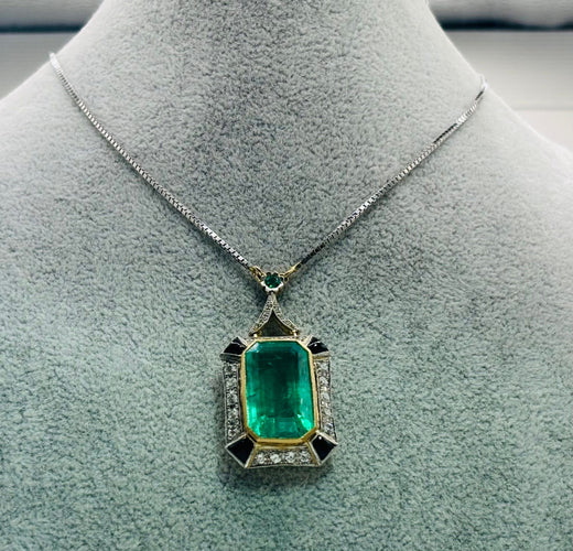 Ketting en hanger in goudstijl Art Deco met natuurlijke Colombiaanse smaragd van 14 karaat 