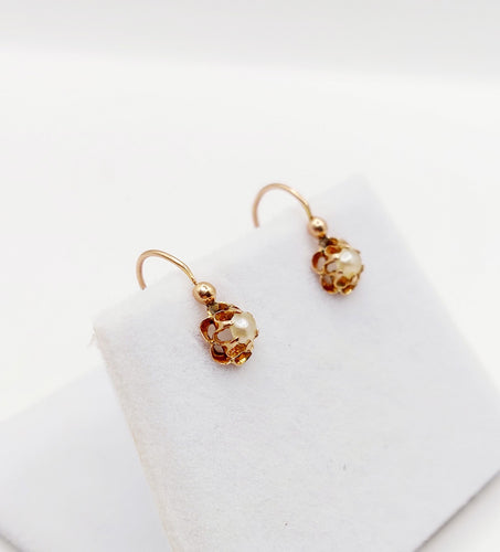 Boucles d'oreilles Petites Dormeuses or rose, perle (circa 1900) 58 Facettes A06037