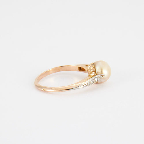 Bague 53.5 Bague ancienne en or avec une perle fine et diamants 58 Facettes P10L3