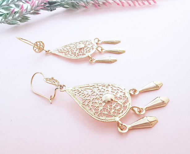 Boucles d'oreilles Boucles d'oreilles pendantes filigranées Or Jaune 58 Facettes AA 1648