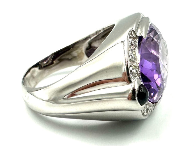 Bague 58 Bague or blanc 18K, améthyste, saphirs et diamants 58 Facettes