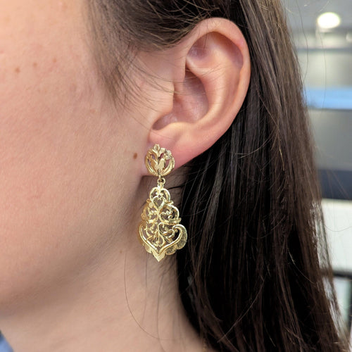 Boucles d'oreilles Paire de pendants d'oreilles en or jaune 18 carats 58 Facettes 32243