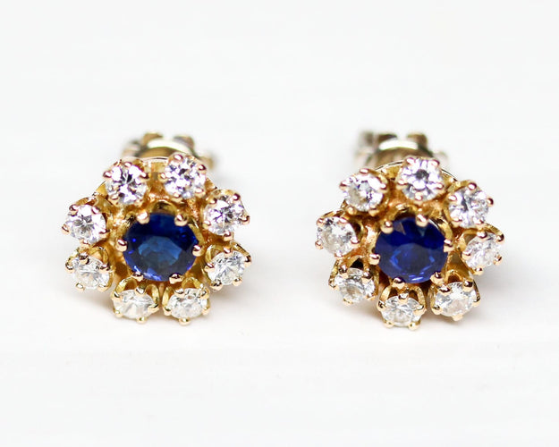 Boucles d'oreilles Paire de Boucles d'Oreilles Marguerite Saphir et Diamants 58 Facettes A11580