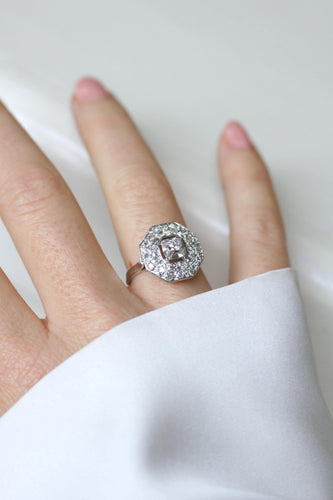 Bague 53 Bague Octogonale Art Déco Platine et Diamants 0,65 Ct 58 Facettes