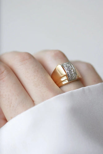 Bague 54 Bague Dome Tank diamants, or et platine 58 Facettes