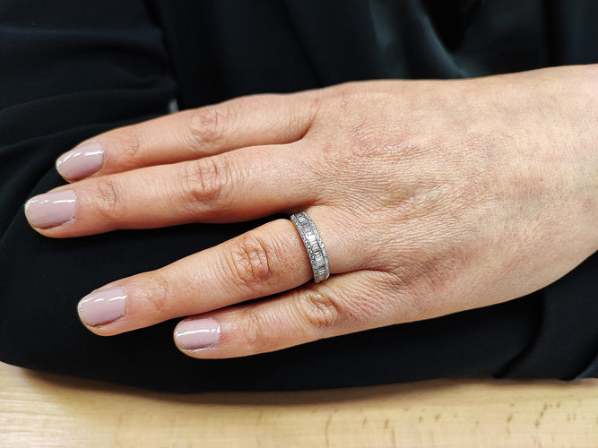 Bague 54 Demi alliance or blanc, diamants brillants et baguettes 58 Facettes All.Dem.Bag.1305