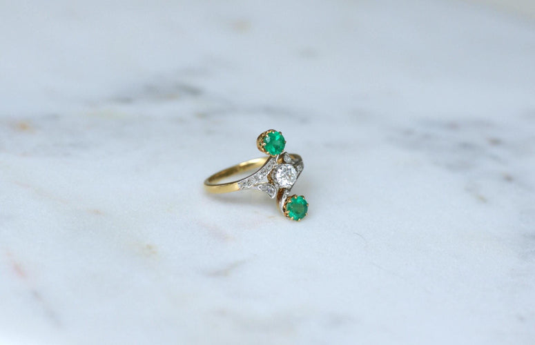 Bague 54 Bague Toi & Moi or jaune et platine, diamants et émeraudes 58 Facettes