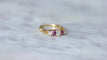 Bague Jarretière or jaune diamants et rubis 58 Facettes