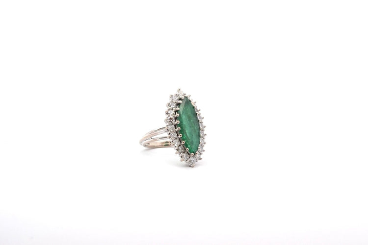 Bague Bague vintage émeraude et diamants en or 18k 58 Facettes 26383