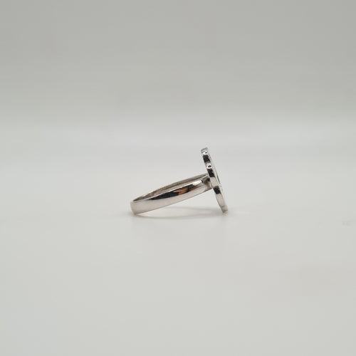 Bague 54 Bague fleur or blanc sertie d'un diamant 58 Facettes