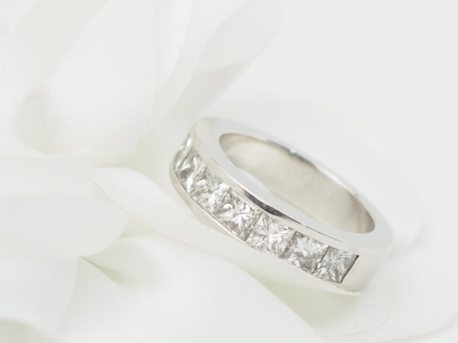 Bague 53 Alliance en or blanc et diamants 1,50ct taille princesse 58 Facettes 33243
