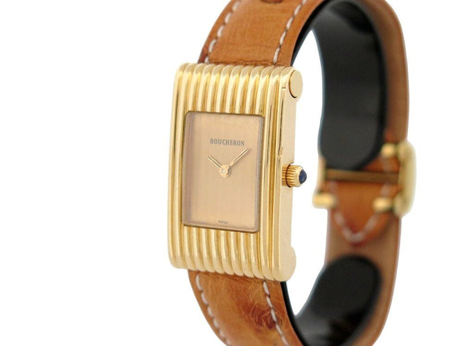 Montre vintage montre BOUCHERON reflet 30mm en or jaune 18k + cuir autruche 58 Facettes 267769