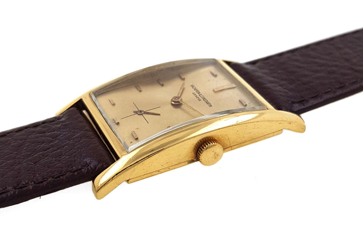 Montre Vacheron Constantin - Vintage 6957 Cintrée Rectangular watch 58 Facettes