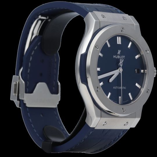 Hublot Classic Fusion Titanblaue Uhr