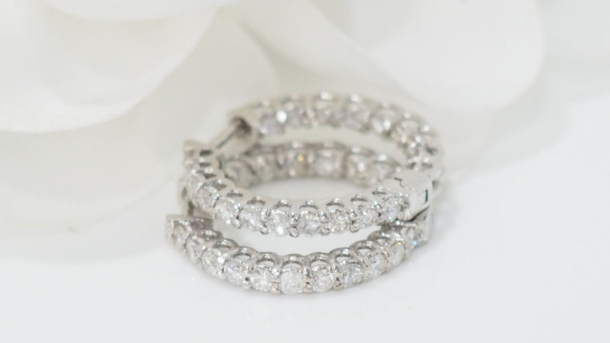 Boucles d'oreilles Boucles d'oreilles créoles or blanc et diamants 58 Facettes F4883