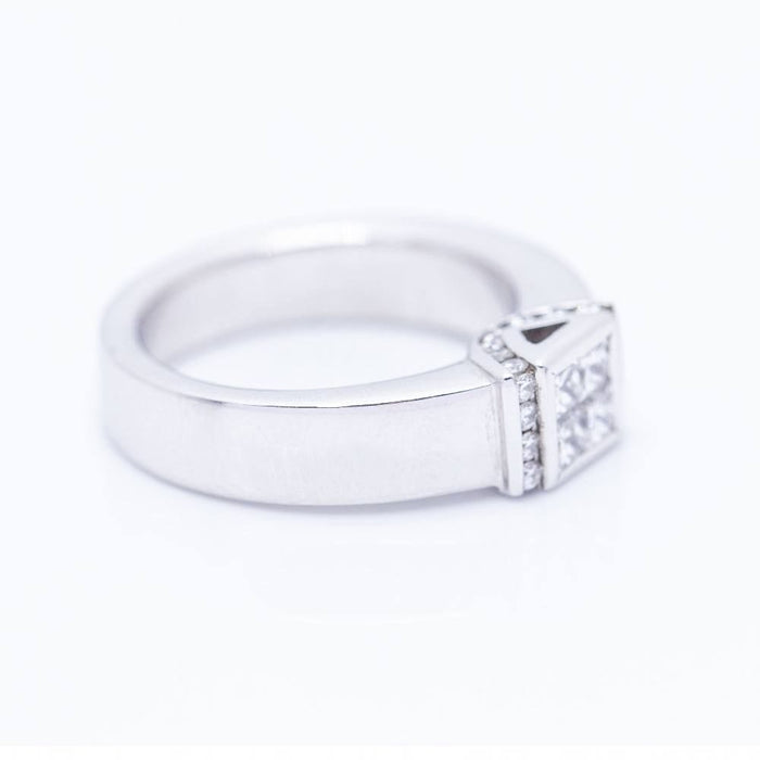 Bague 53 Bague en or blanc avec diamants 58 Facettes N102929EJ