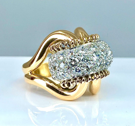 Bague Importante bague or jaune sertie de 33 diamants, vers 1960 58 Facettes AB391