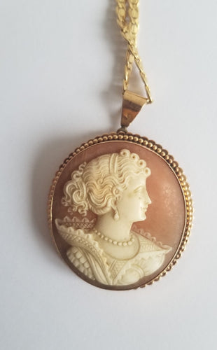 Collier Collier chaîne et pendentif camée en or jaune 18k 58 Facettes