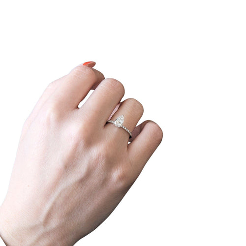 Bague 50 Solitaire or blanc diamant poire 58 Facettes CDD1