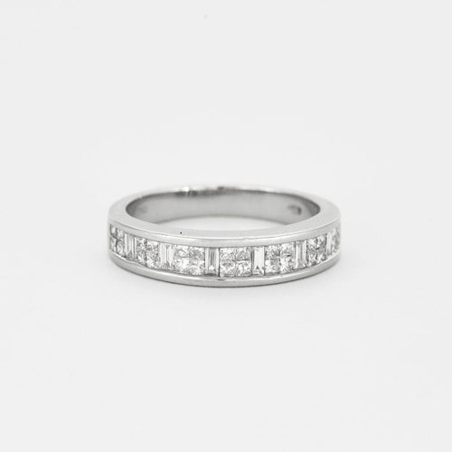 Bague 54 Bague jonc en or gris sertie de diamants 58 Facettes 127205055527