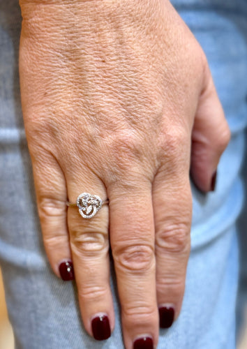 Bague 54 Bague en or blanc 18 carats et diamants 58 Facettes