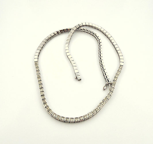 Collier Collier Tennis en or blanc et diamants 58 Facettes